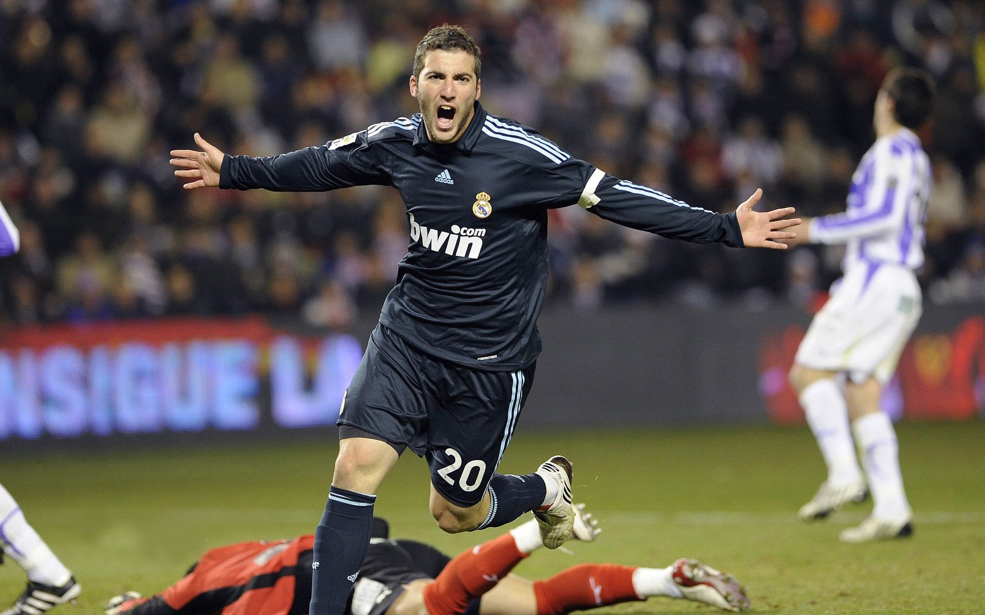 利雅得胜利vs费哈直播